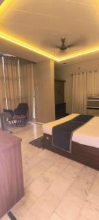 hotel grand vk #Ac family rooms#free wifi#free parking - 8