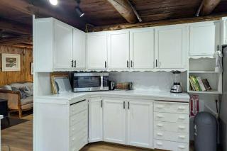 Hike to the Coast! Log Cabin on 5 Acres in Bandon - 2