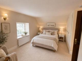 The Old Coach House - 9