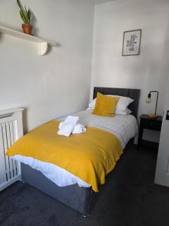 Beautiful 3 bed family home with hot tub, near the beach - 3