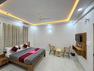 Mountain View With Greenery Comforts - 6