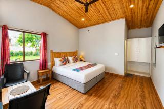 The Evergreen Hotel - 9