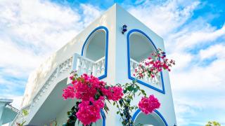 De BOUGENVILLE Tulap Beach Front - 0