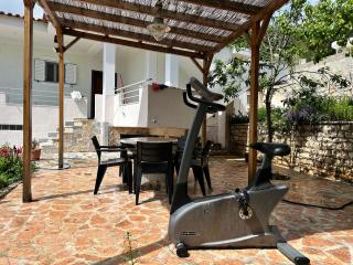 Sarsed Home, Sarande - 8