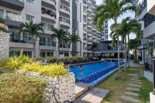 Poolside 2BR Condo Near Mae Phim Beach - 4