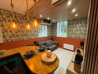 Séjour Château Moderne avec Cinéma - 7