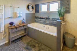 Ferienwohnung-Meeresrauschen-|-Hilgenriedersiel-Nordsee - 2