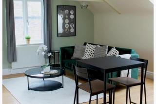 1 Bed Loft - Sleeps 2 - Parking - Wifi - 7