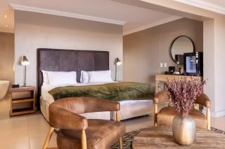 Bagatelle Kalahari Boutique Farmhouse Lodge - 7
