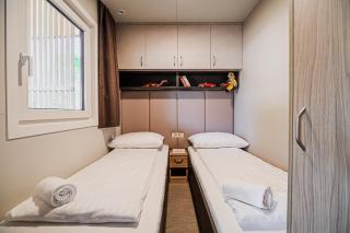 Premium Mobile Homes with Thermal Riviera Tickets - 5