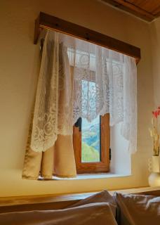 Mountain Vista Guesthouse Shkafi - 2