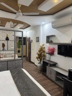 Urban Studio Malviya Nagar - 2