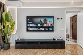 Modern Luxury Apartment & Close to Old Town - 4