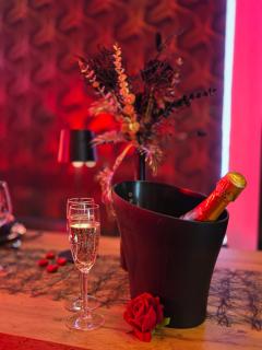 Chambre de charme, sauna, jacuzzi,billard VIP - 4