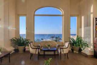 Continental Plaza Beach Resort - 5