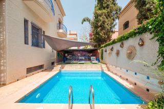Villa 4BR - 15 min away from centre & private pool - 9