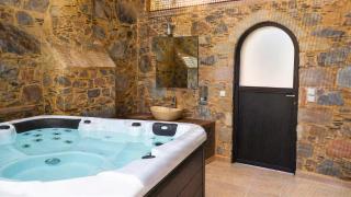 Harmony House- Sea View Cretan Escape with Jacuzzi - 8