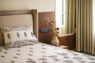 Arch Manor-Aravali View Luxury Villa by Aarvaya - 3