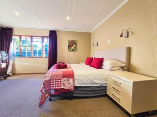 The Cottage at Heritage House - 9