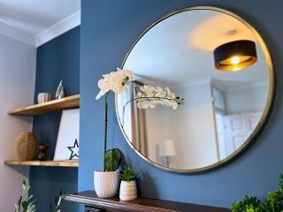 Basement Workspace Game Room Spacious Bedrooms Close Warwick Station - 2