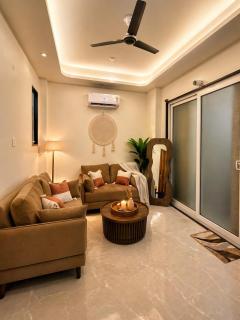 Stylish 1BHK with Projector Your Private Escape - 9