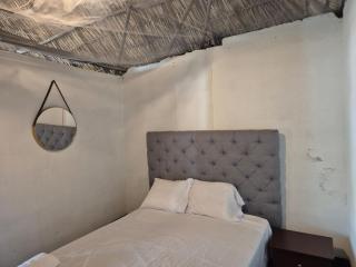 Dual Hostal El Paredón - 1