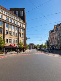 Comfortable & central 3-room-apartment in Hannover l Self-Check-in I Parking, Elevator & Balkony - 7