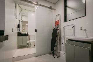 Apto 2Q no Centro e Silencioso e com Ar - Condicionado - 8