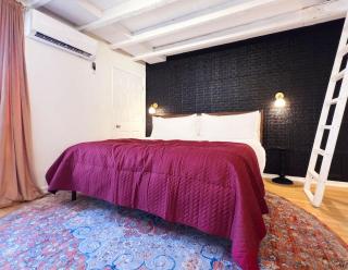 Sleeps 5 Peaceful King Bd Walk Score 98 - 5