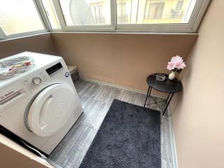 2BR Haven - Steps from the Mall - 7