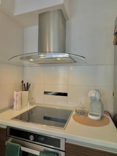 2BR Haven - Steps from the Mall - 2