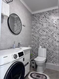 В Алматы 1 комнатная квартира - 3