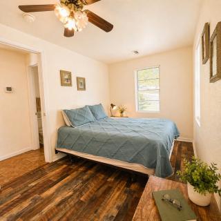 Buccaneer Bay Bungalow #6 - 4
