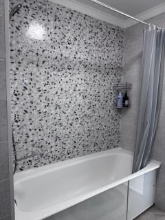 В Алматы 1 комнатная квартира - 2