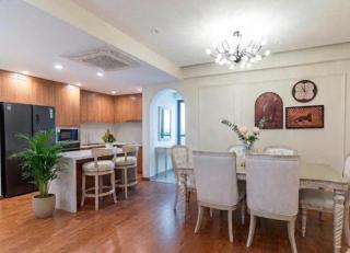 Elegant classic apartment - 3BR - 9