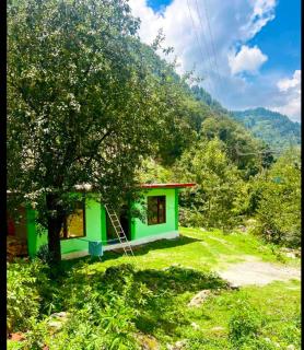 RIVER EDGE Home stay - 8