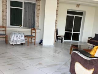 Glejdi Apartment By Ngjela Apartments - 9