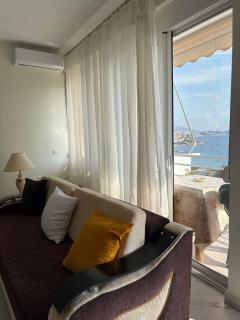 Glejdi Apartment By Ngjela Apartments - 8