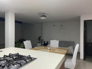 Casa de dos pisos con piscina Villeta - 3