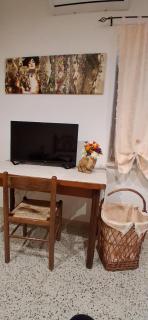 Relax, natura, accoglienza autentica, parcheggio e vista su Tricarico in Basilicata, Io Sono Qui - 8