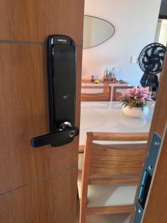 Apto completo, uma quadra do mar, ar e garagem - 8