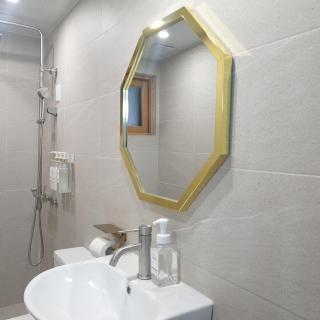 Seoul Station maximum 8 people - 7