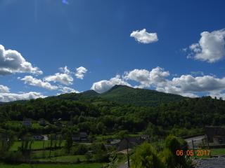 Petit chalet vue sur le montagne - 3