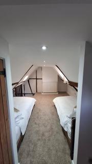 Grade II listed cottage in central Salisbury - 6