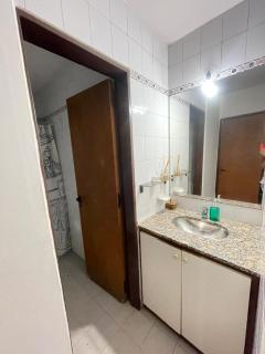 Hermoso departamento a metros de centro y clinicas - 2