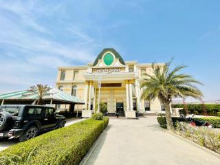 MBH hotel - 0