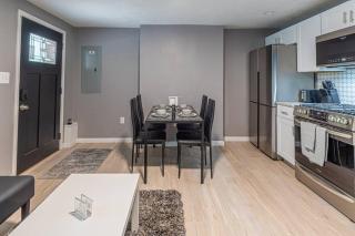 Spacious Home with Porch Sleeps 6 Near Pitt and UPMC - 7