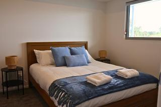 Seaview 1BR Apartment Marine Parade - 2