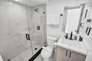 Prime South Beach 1BDR Condo Block from the Ocean 304 - 3