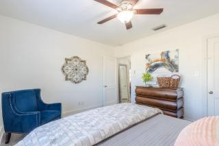 Walkable Tampa Bungalow Close to Top Spots - 3